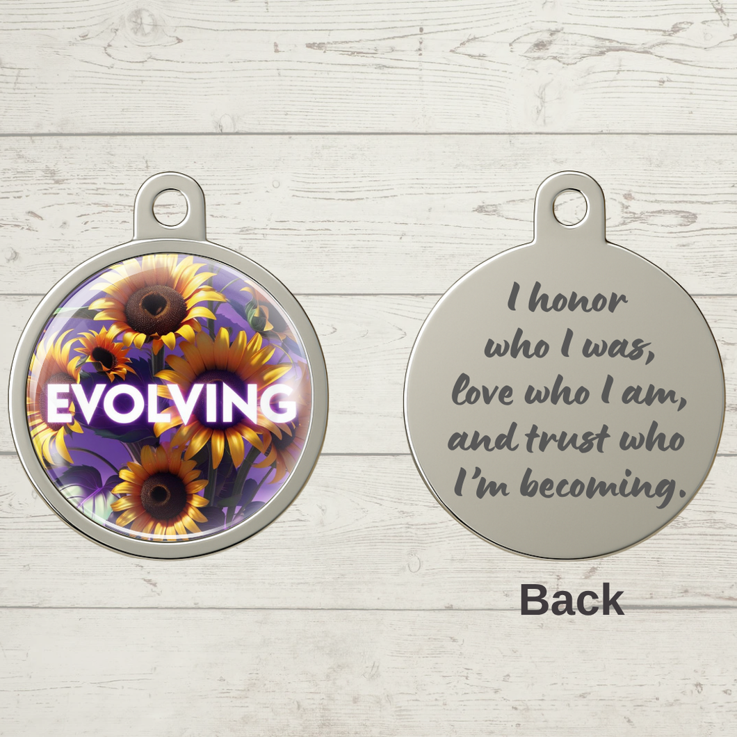 EVOLVING CABOCHON CHARM